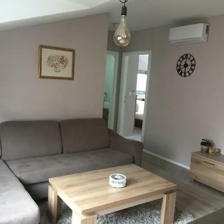 Ozapartments * מוסטר